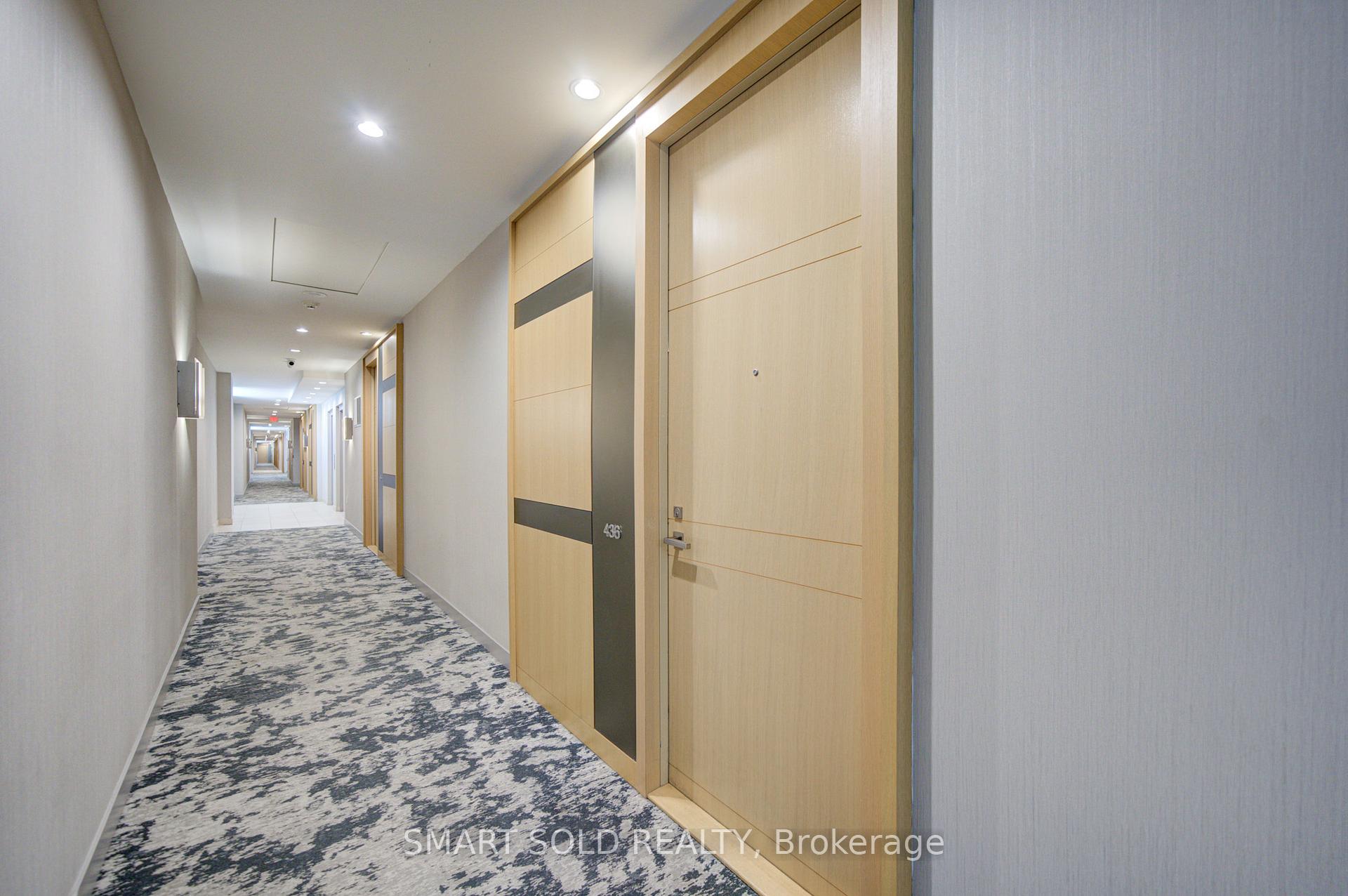 39 Queens Quay E