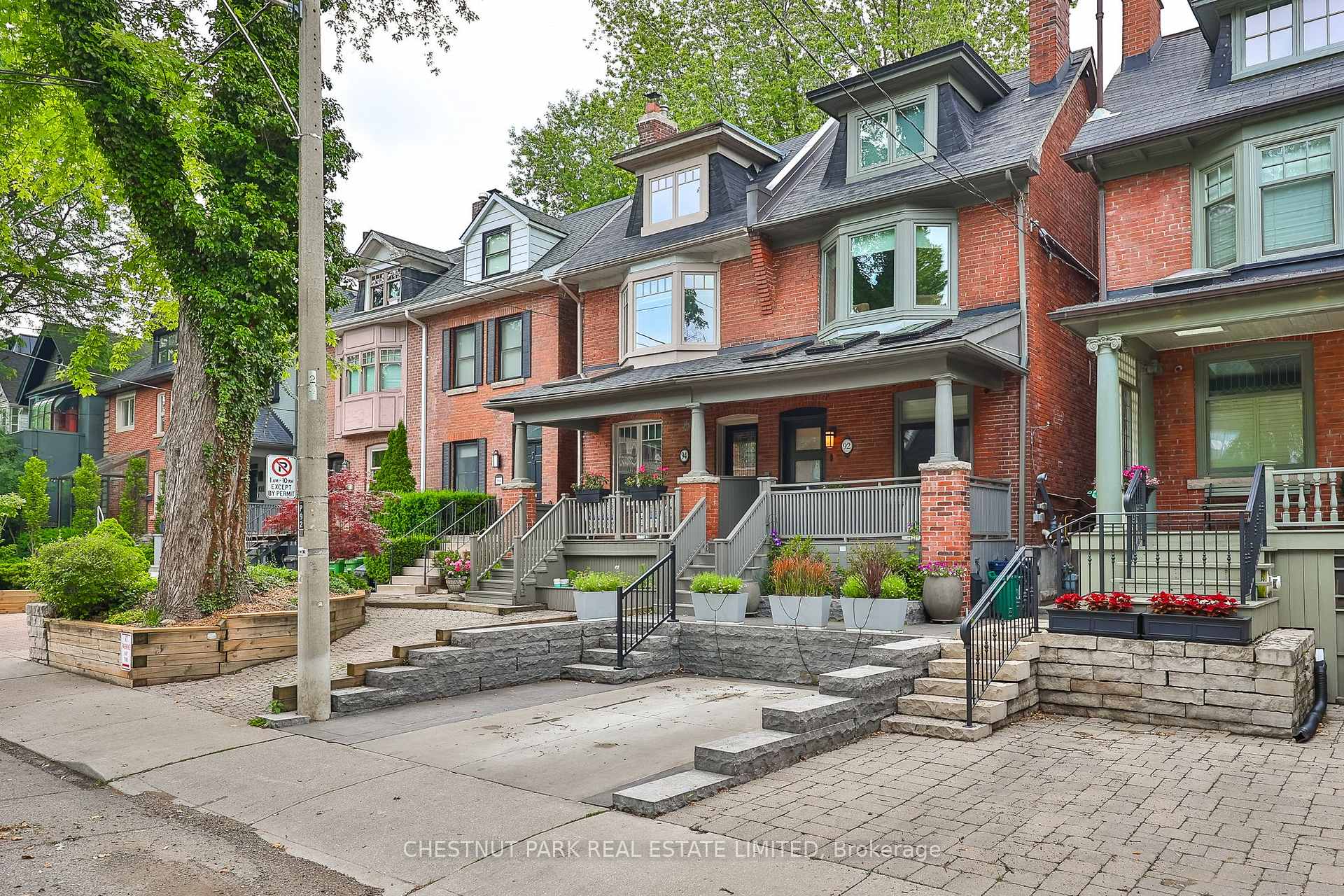 92 Balmoral Avenue