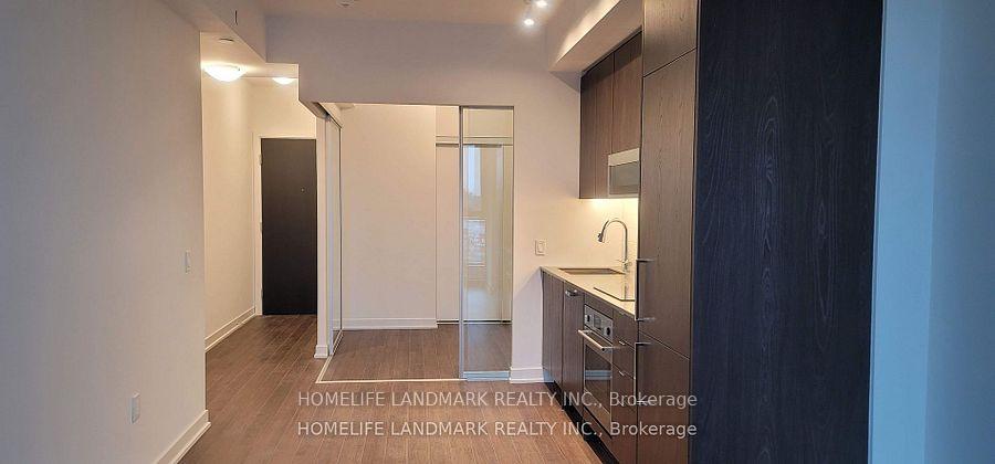 250 Lawrence Avenue W