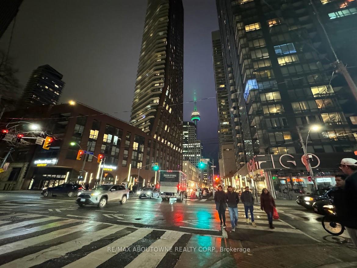 295 Adelaide Street W