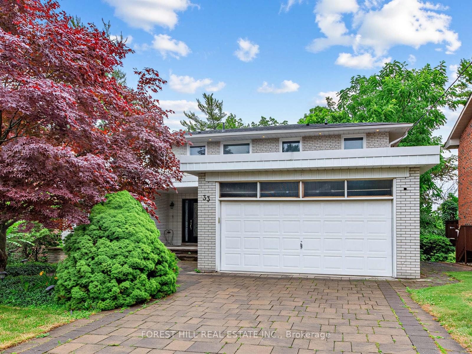 33 Warlock Crescent