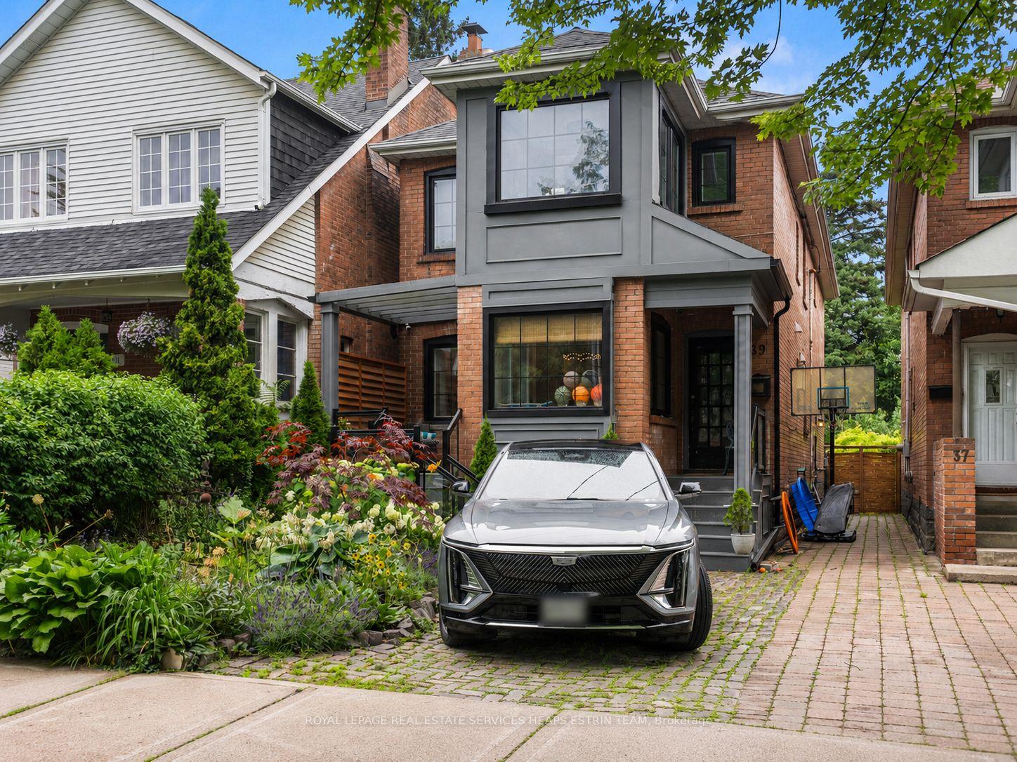 39 Standish Avenue