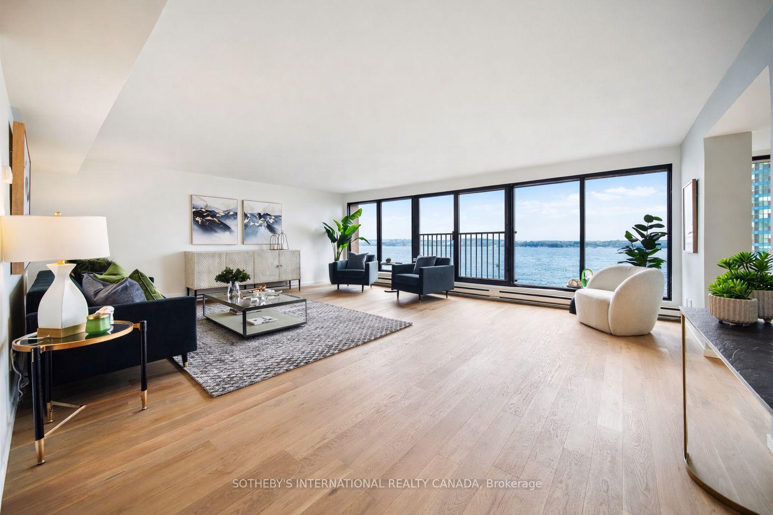 65 Harbour Square