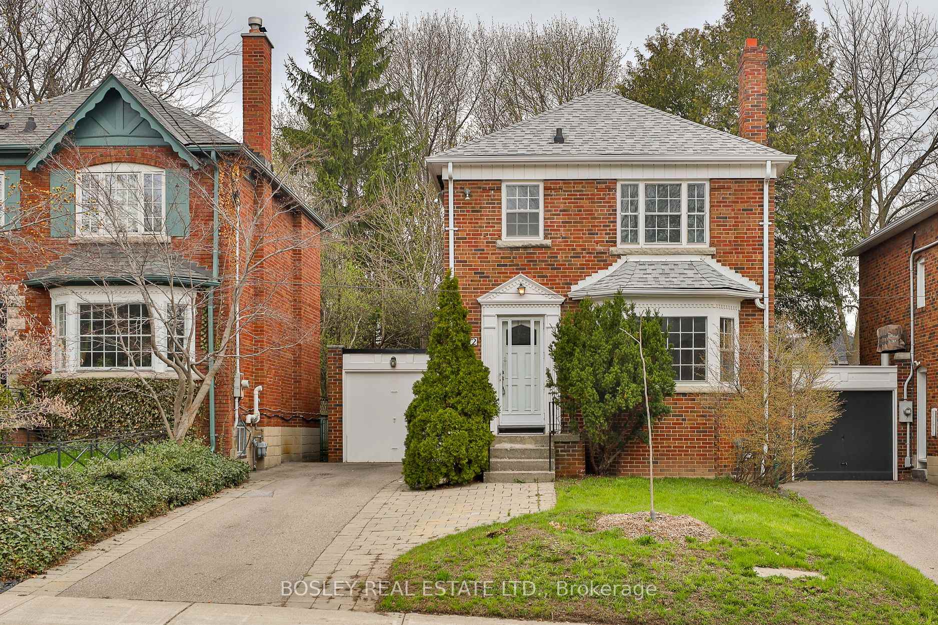 432 Broadway Avenue