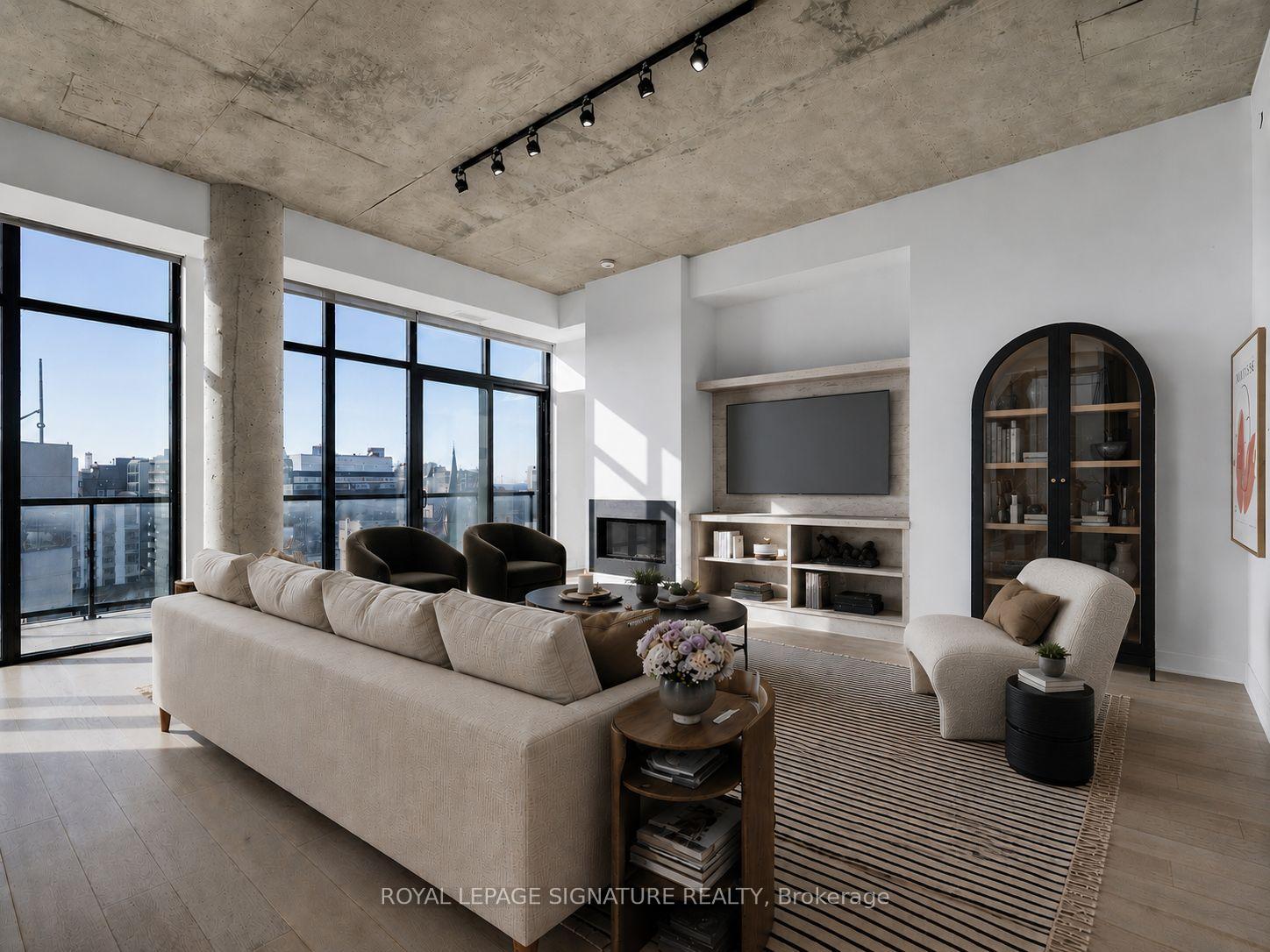 608 Richmond Street W