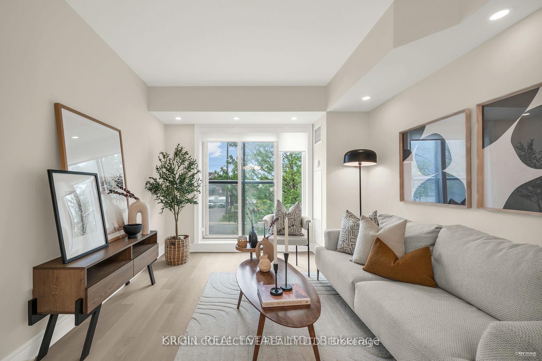 701 W Sheppard Avenue W