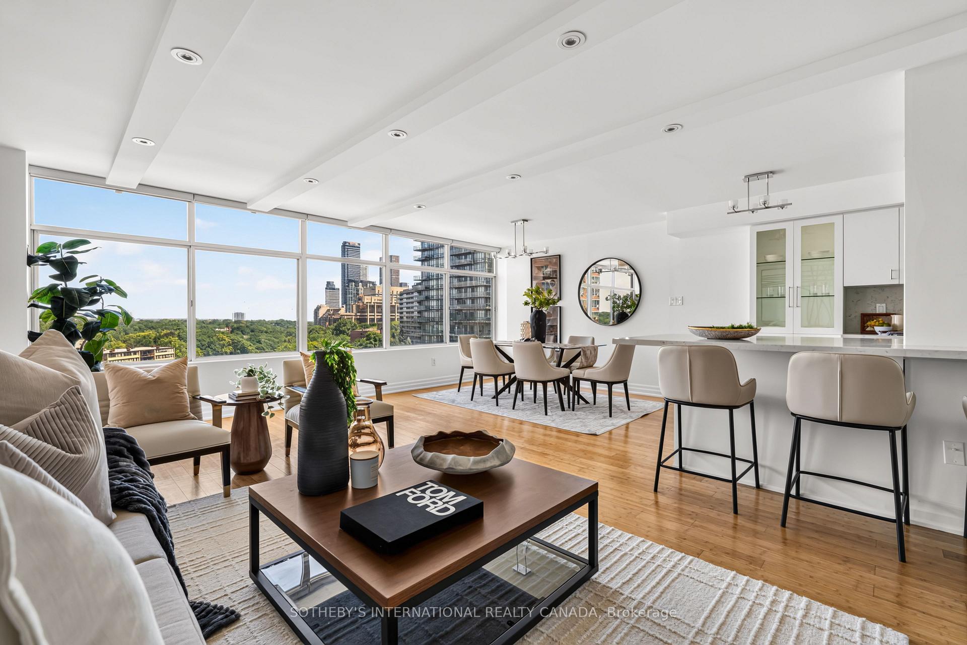 900 Yonge Street