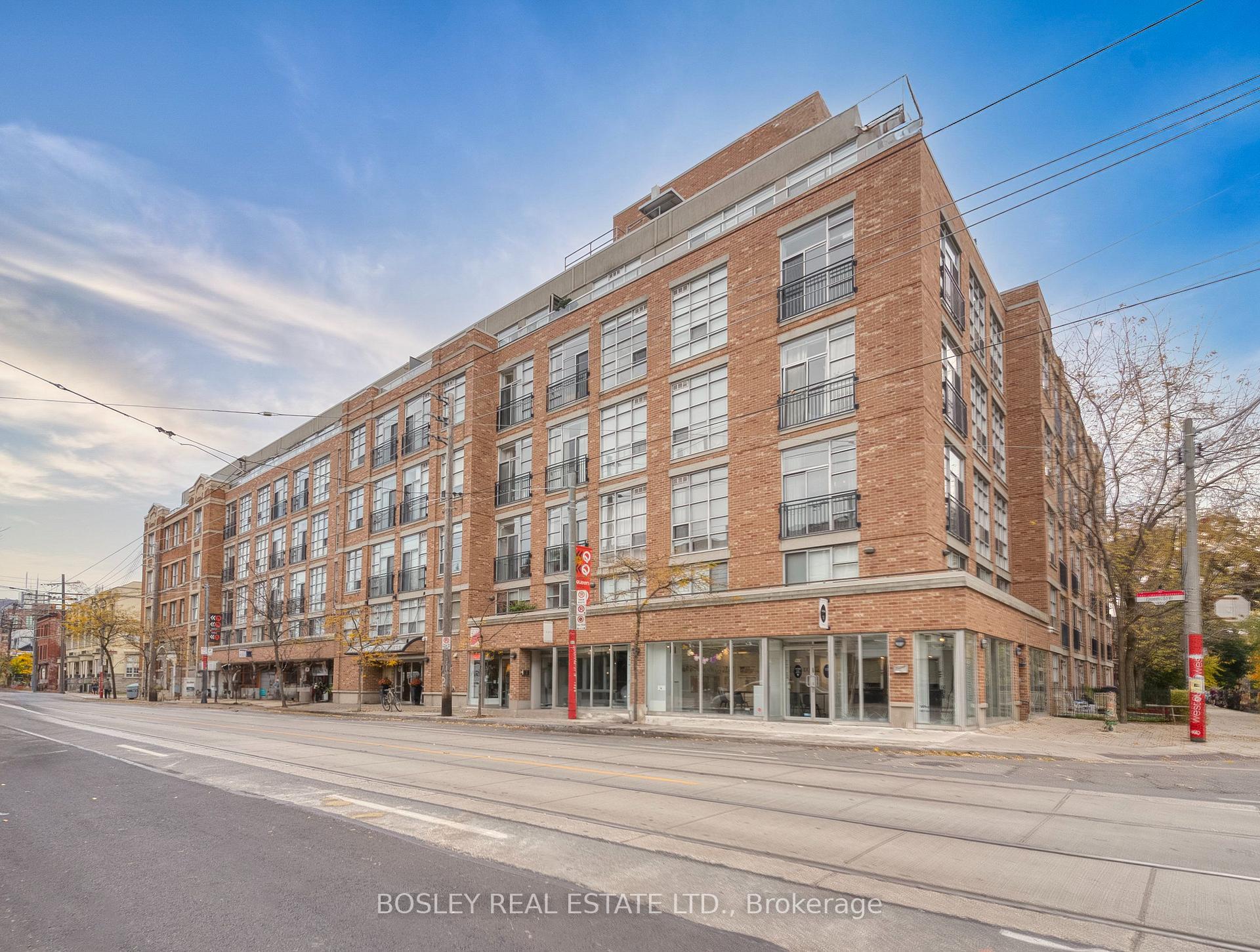955 Queen Street W