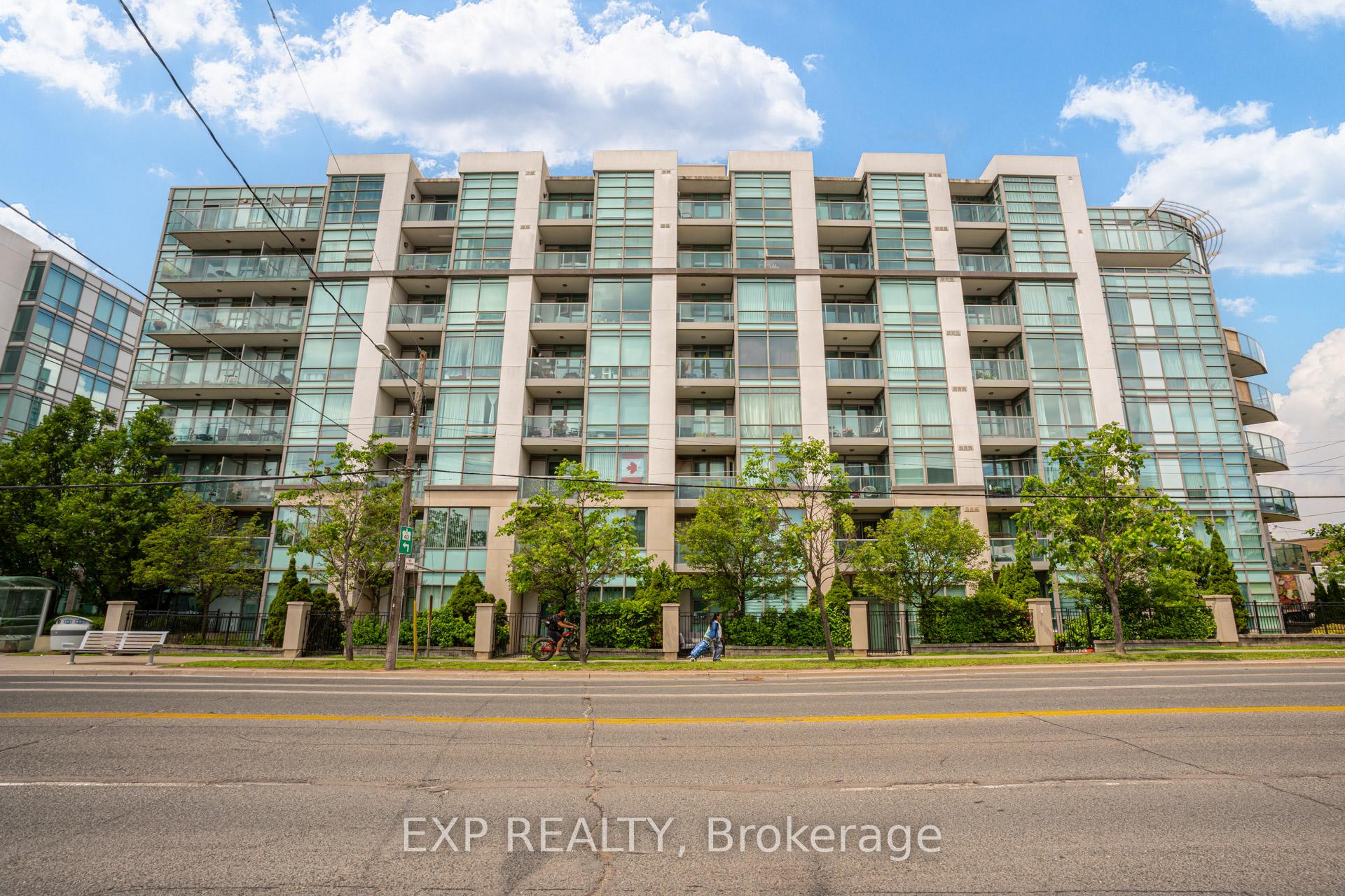 3840 Bathurst Street