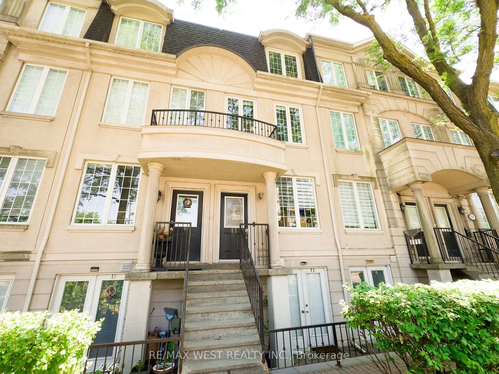 757 Sheppard Avenue W