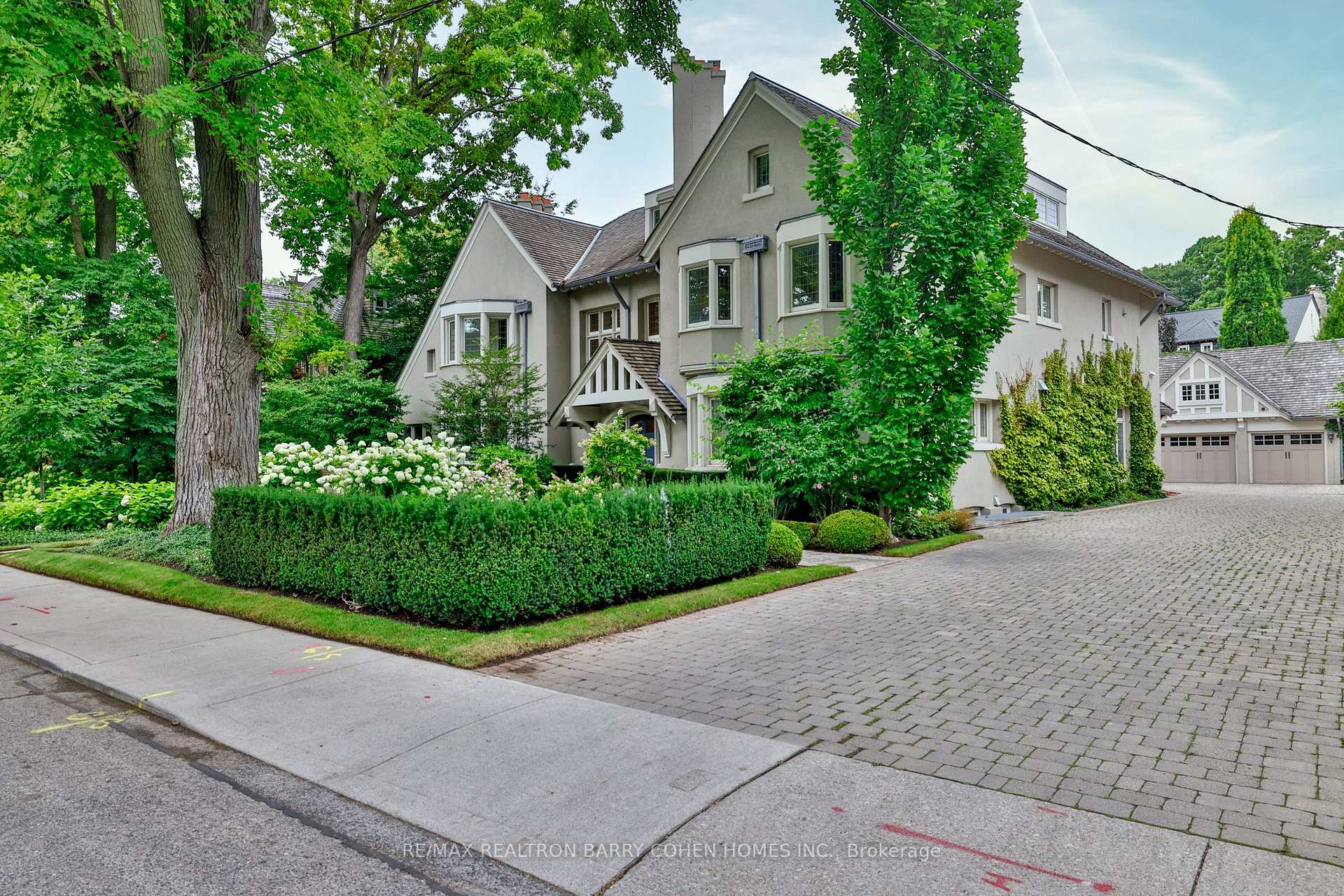 30 Whitney Avenue