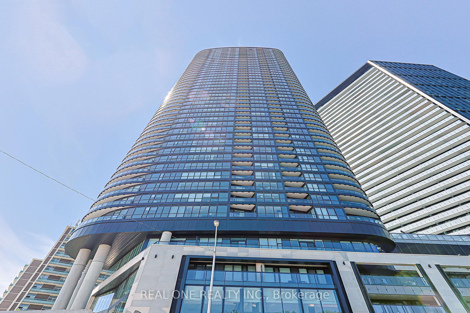 585 Bloor St East Street