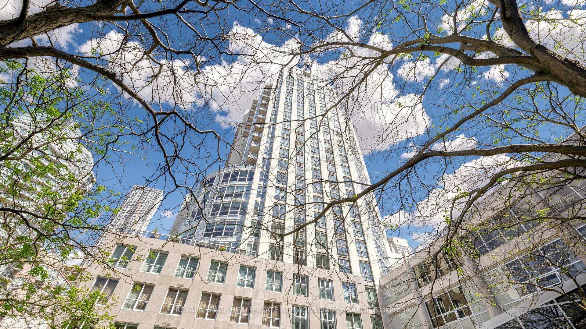 10 Bellair Street