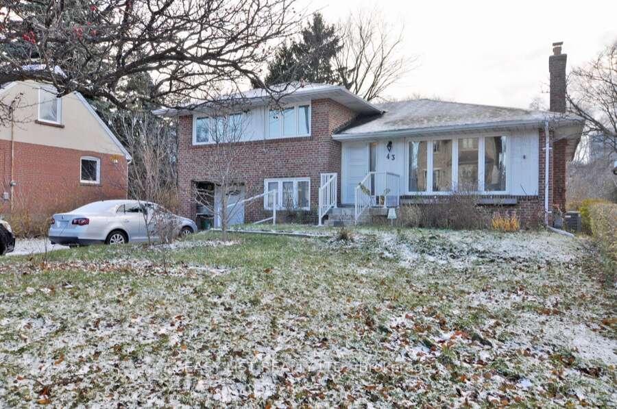 43 Churchill Avenue