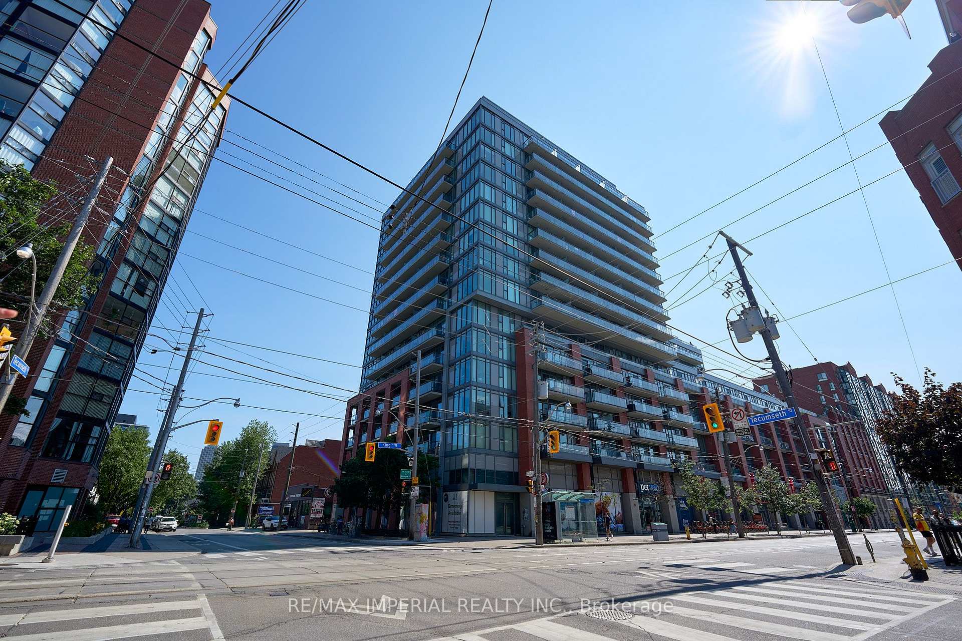 775 King Street W