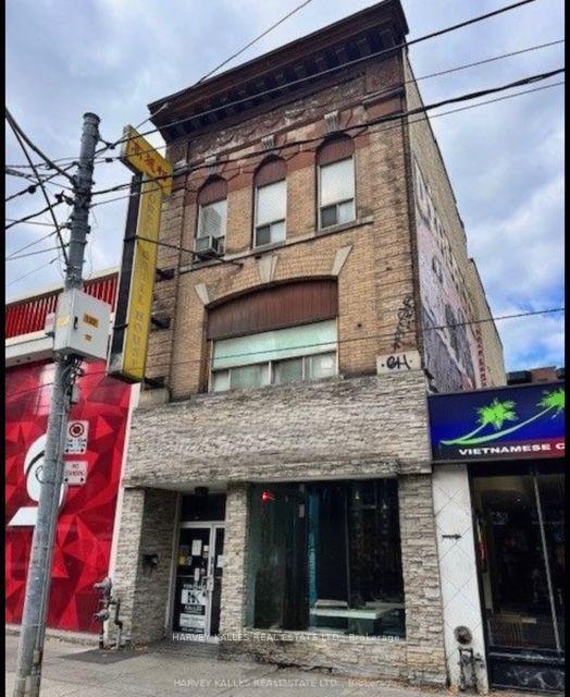 214 Queen Street W