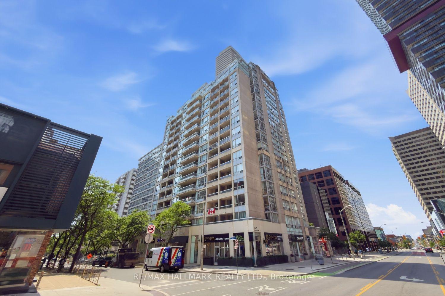 43 Eglinton Avenue E