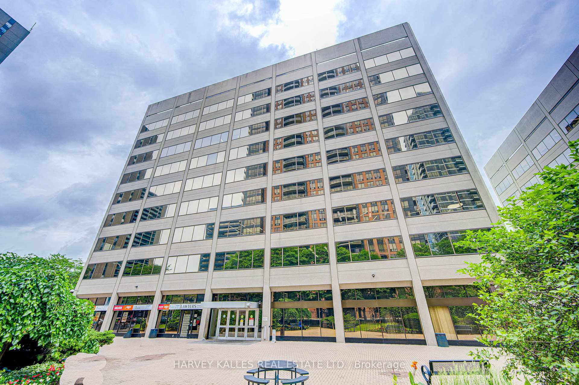 45 Sheppard Avenue E
