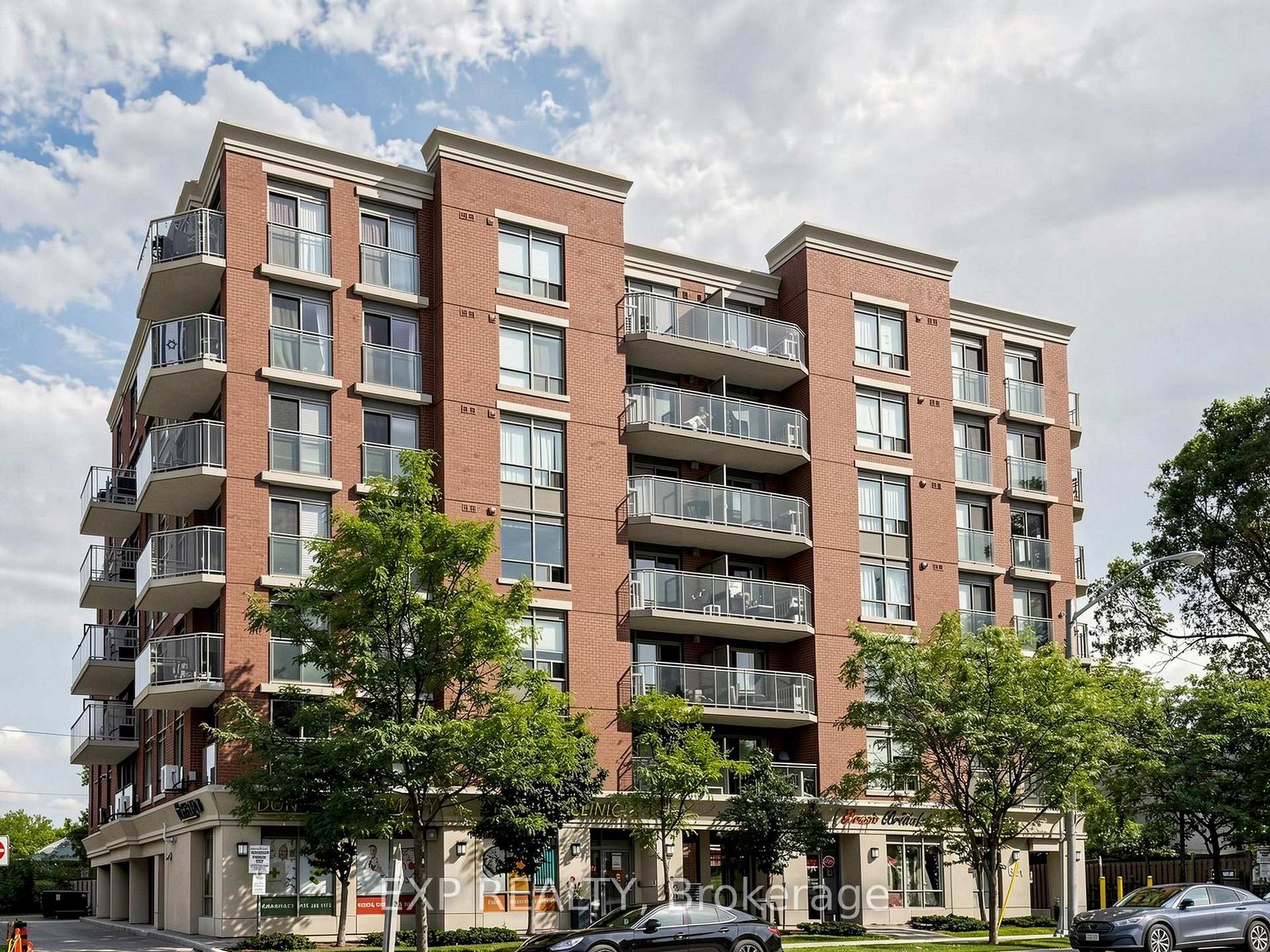 801 Sheppard Avenue W