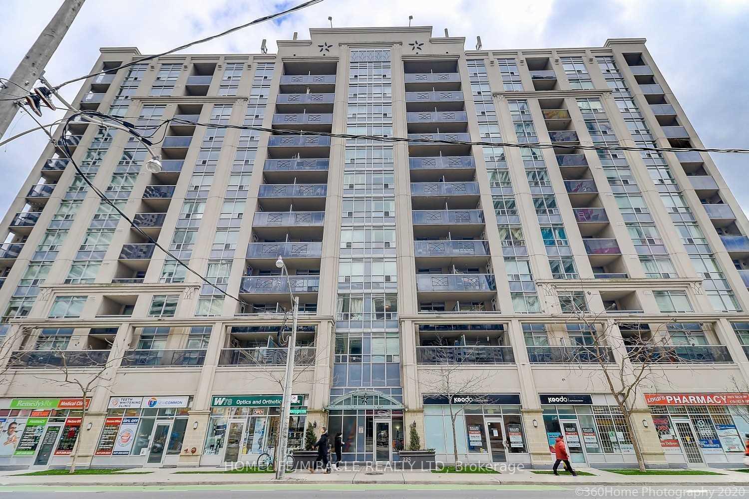 225 Wellesley Street