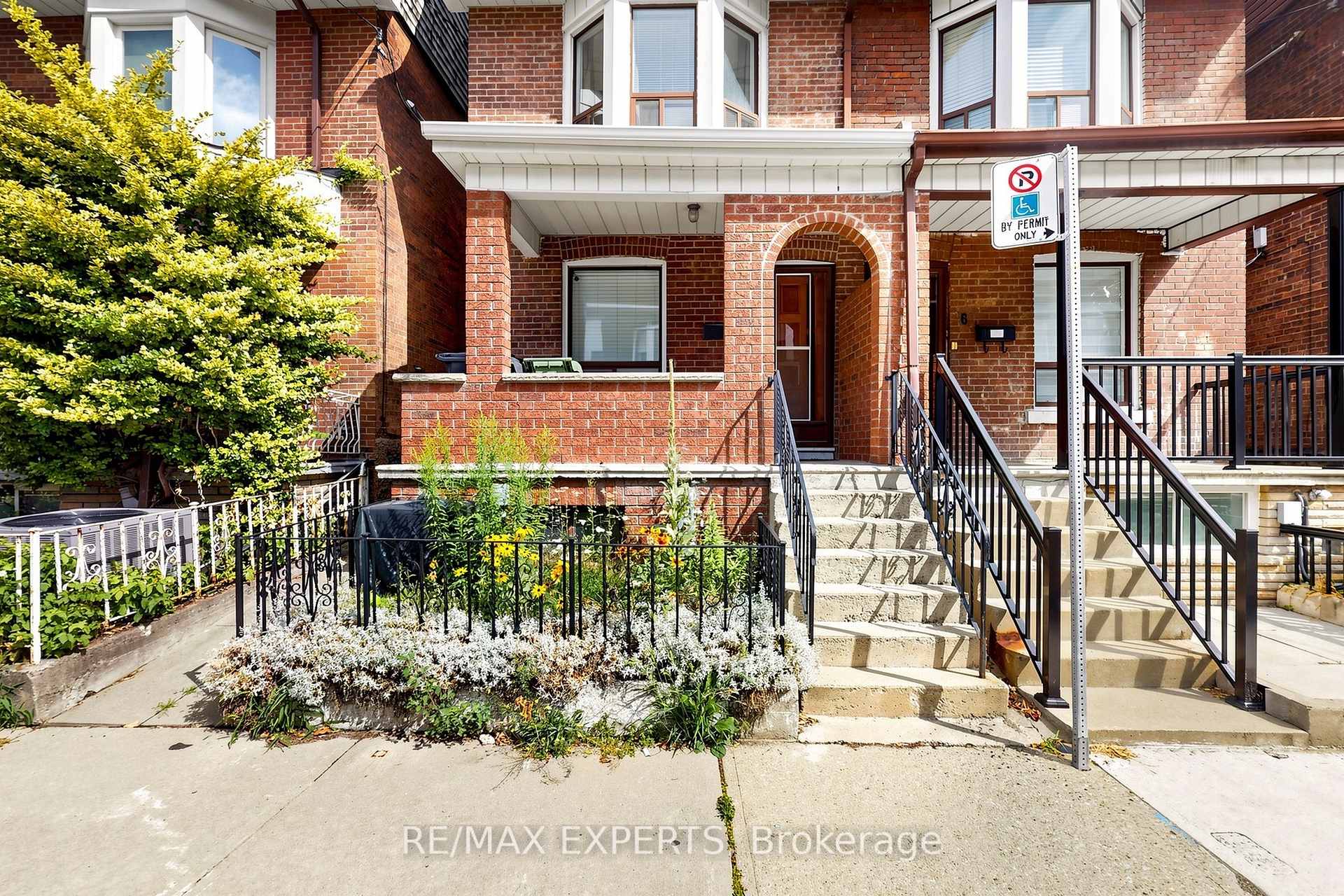 8 Parr Street