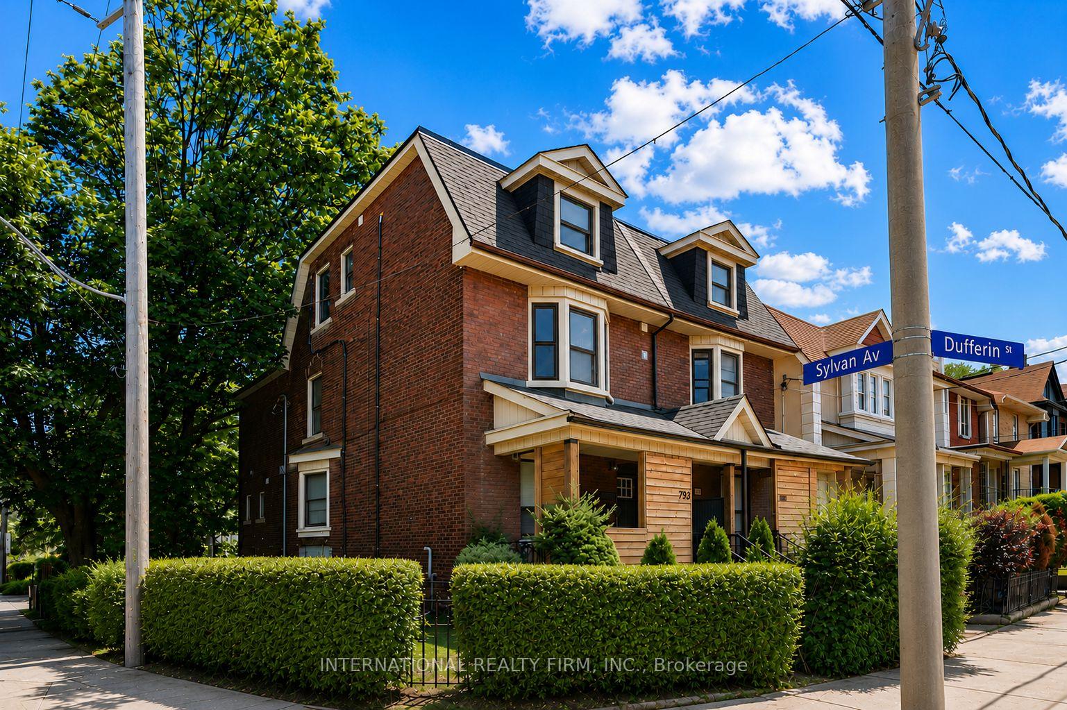 793 Dufferin Street
