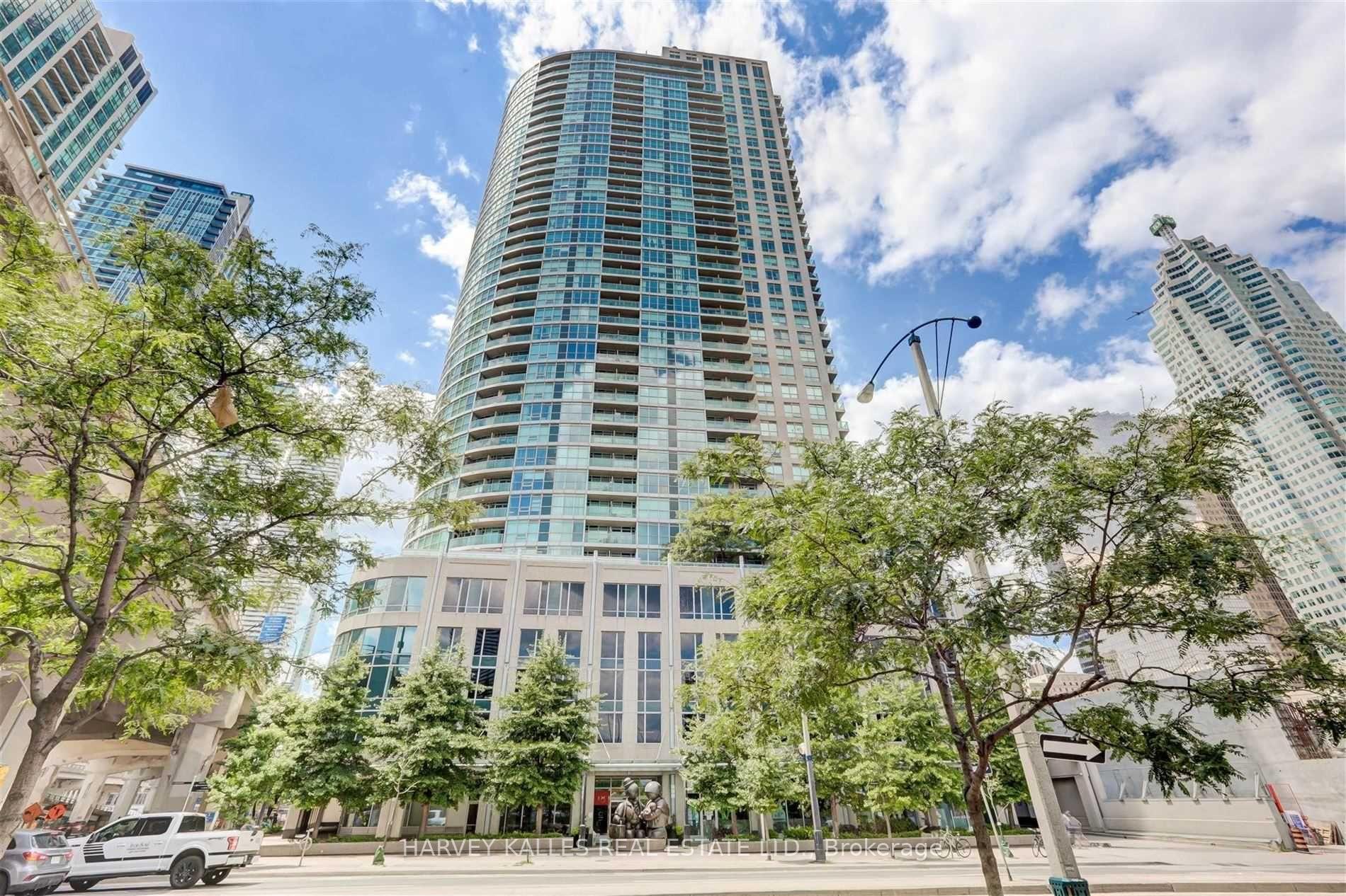18 Yonge Street