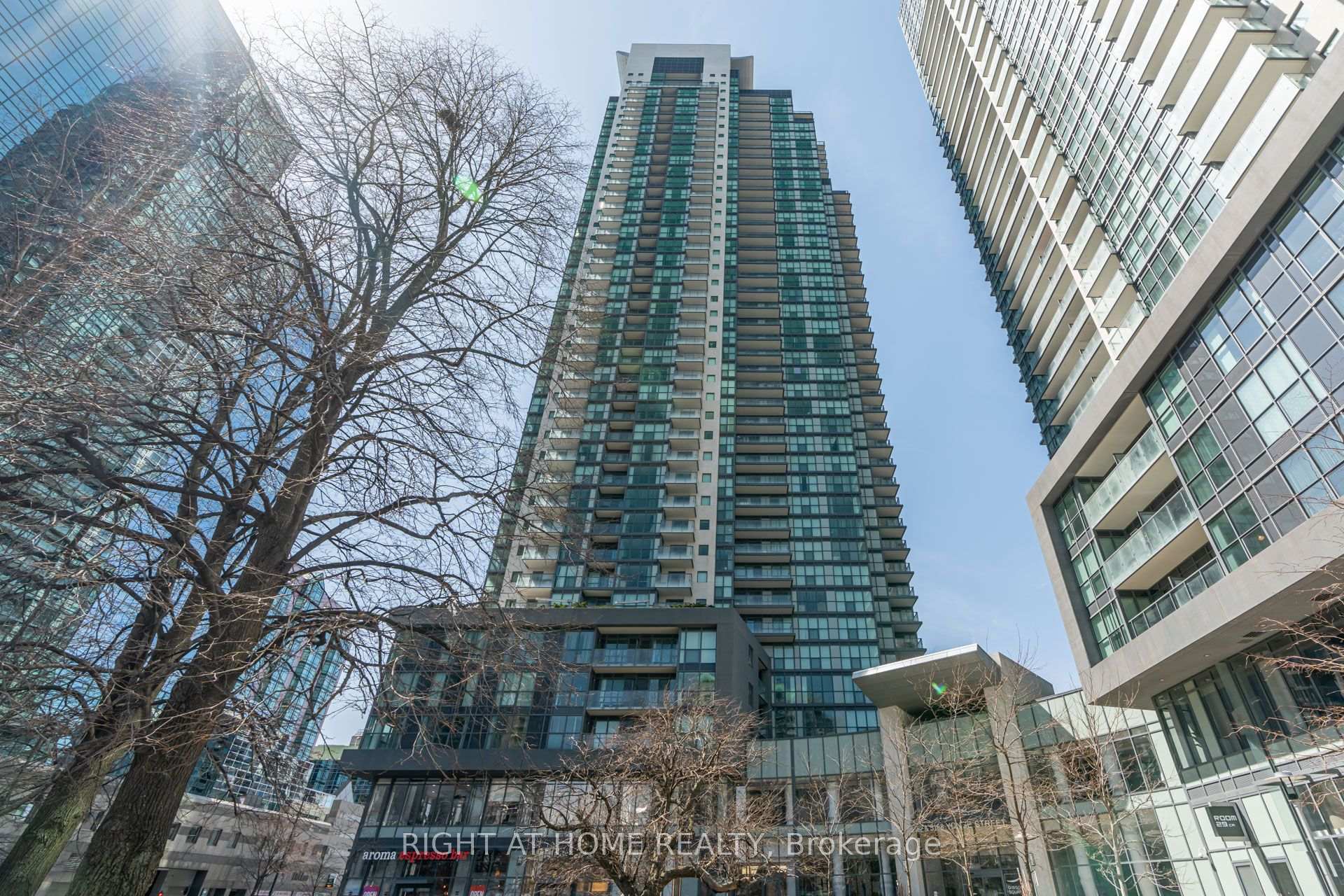 5162 Yonge Street