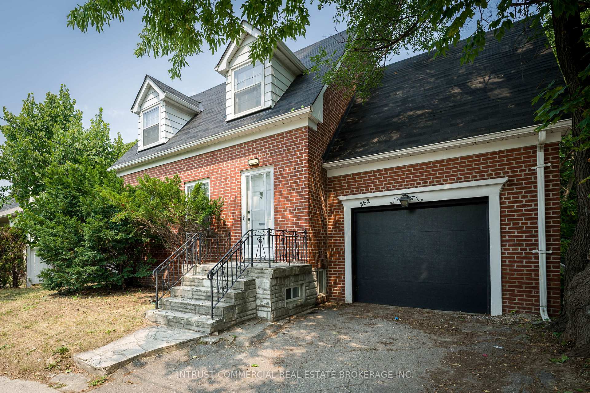 362 Lawrence Avenue W