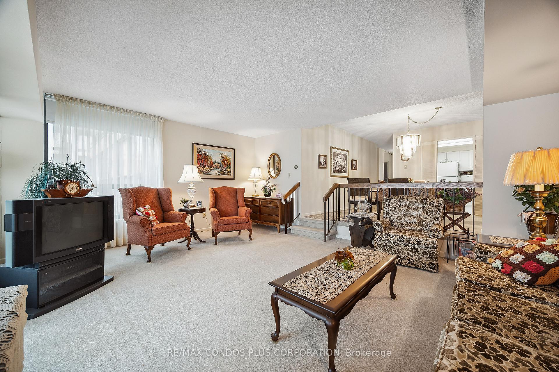 62 Wellesley Street W