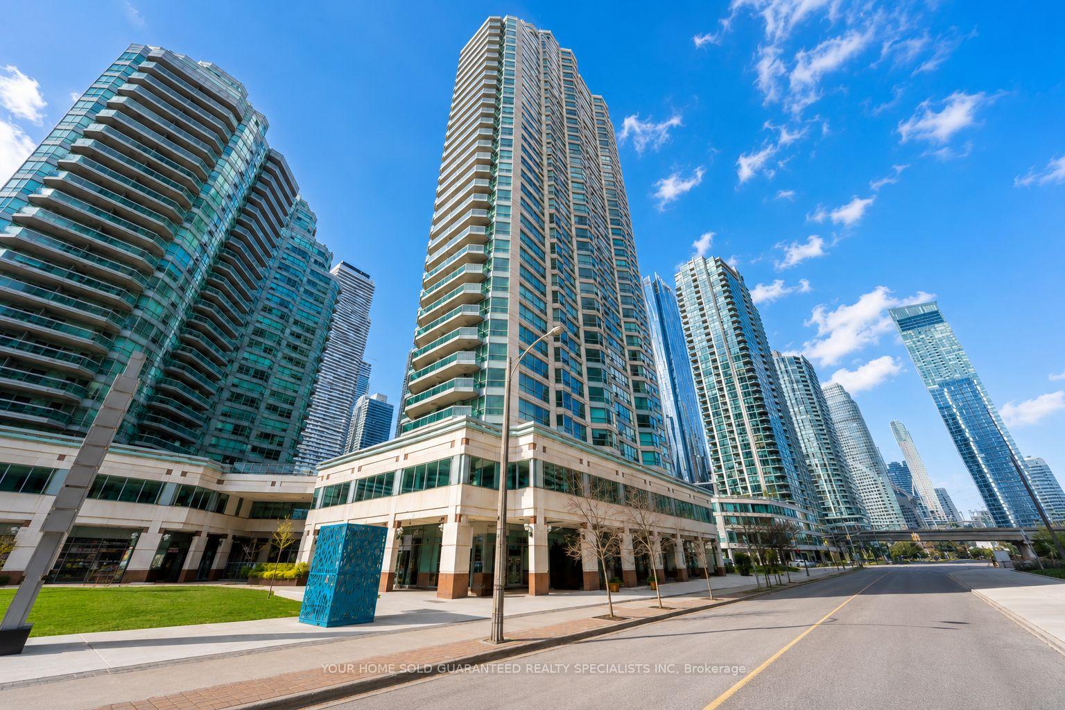 10 Yonge Street