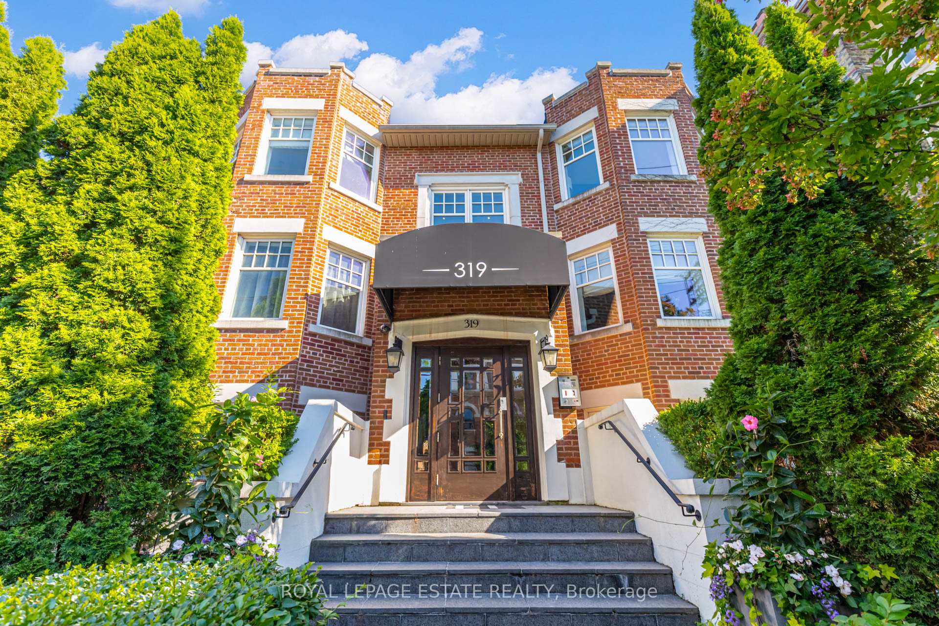 319 Lonsdale Road