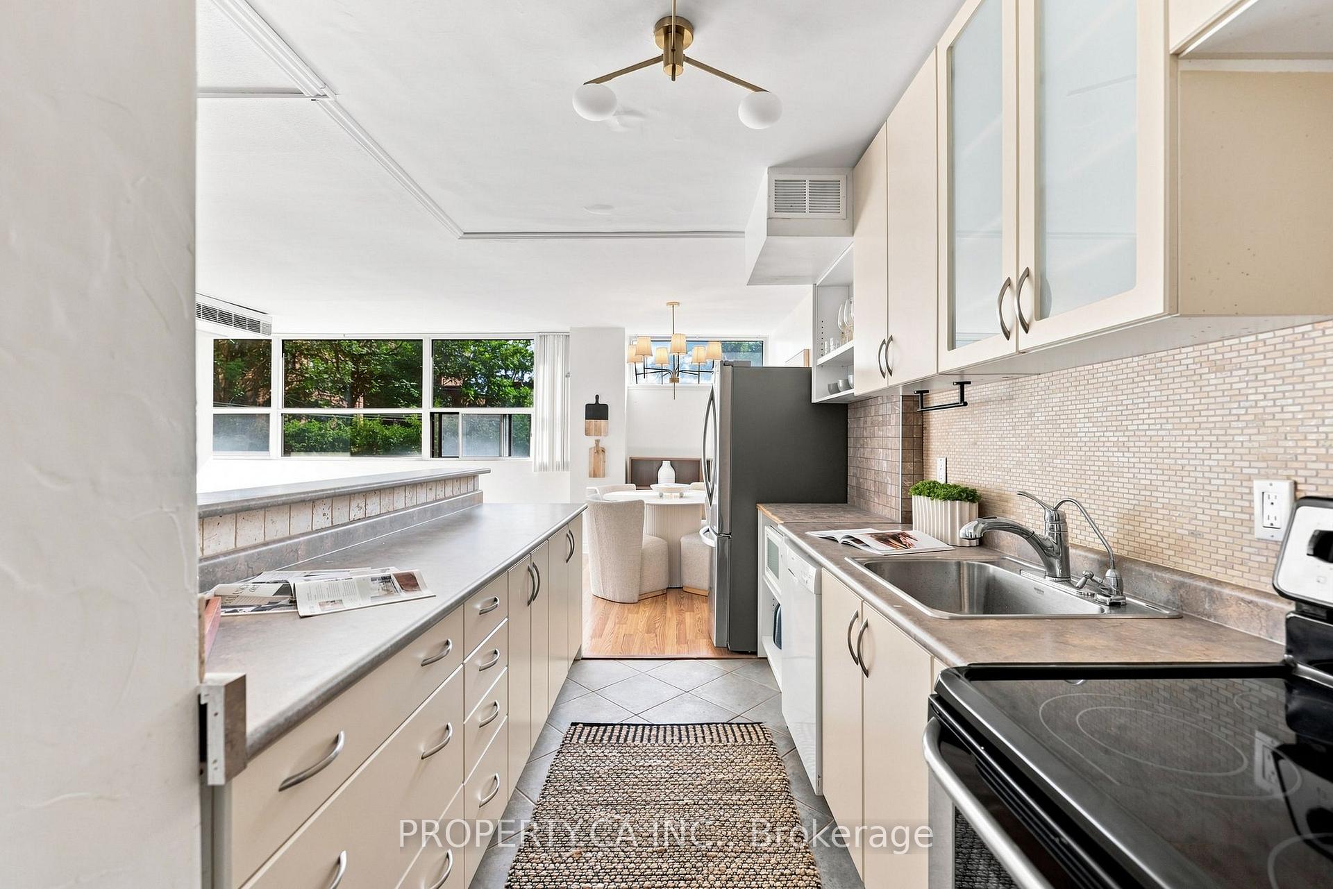 60 Montclair Avenue