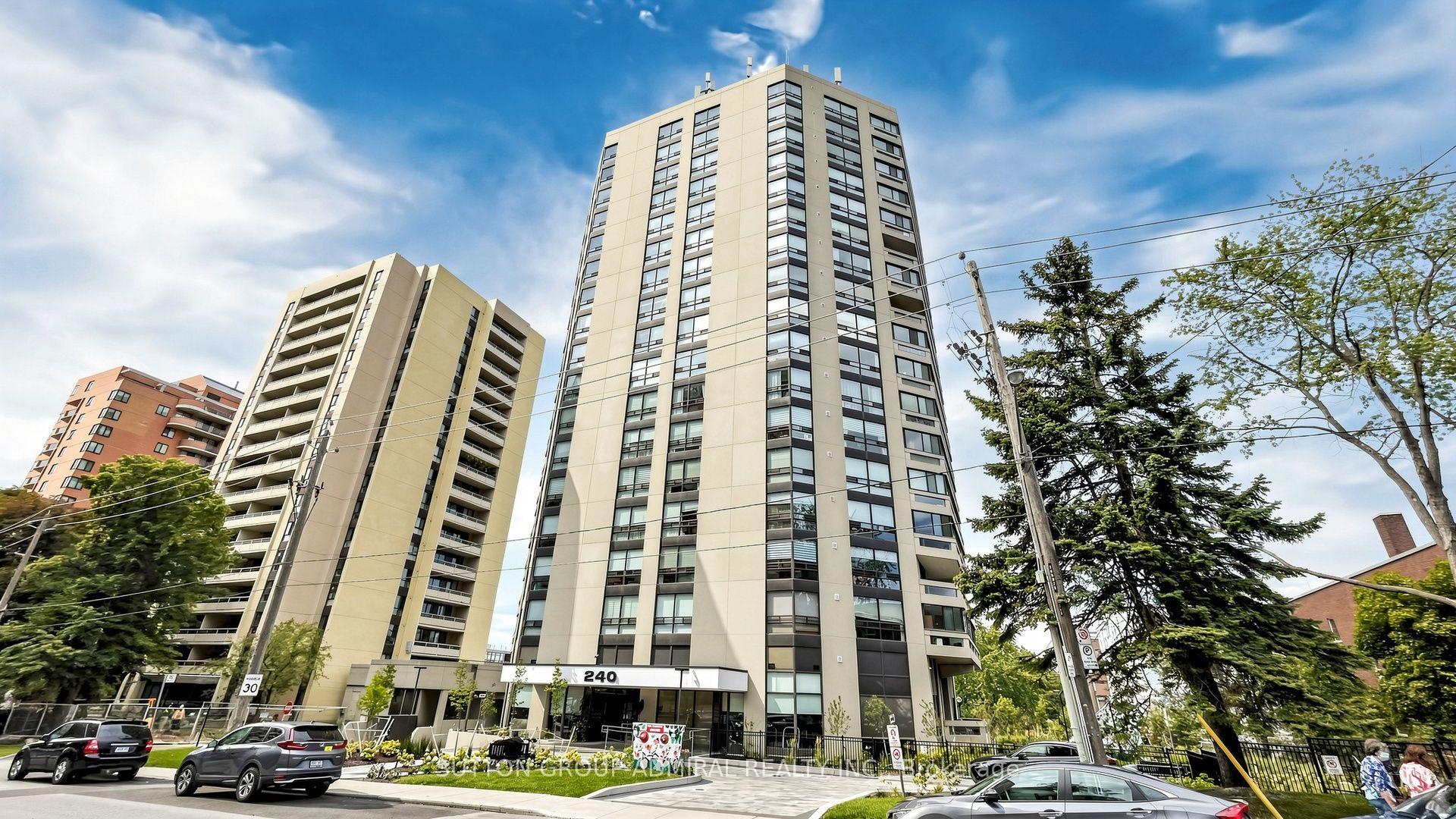240 Heath Street W