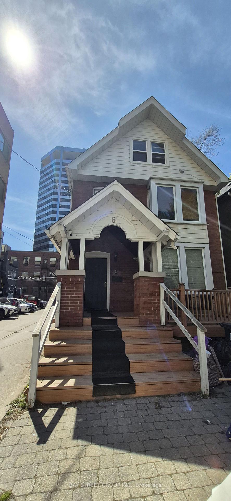 6 Ferndale Avenue