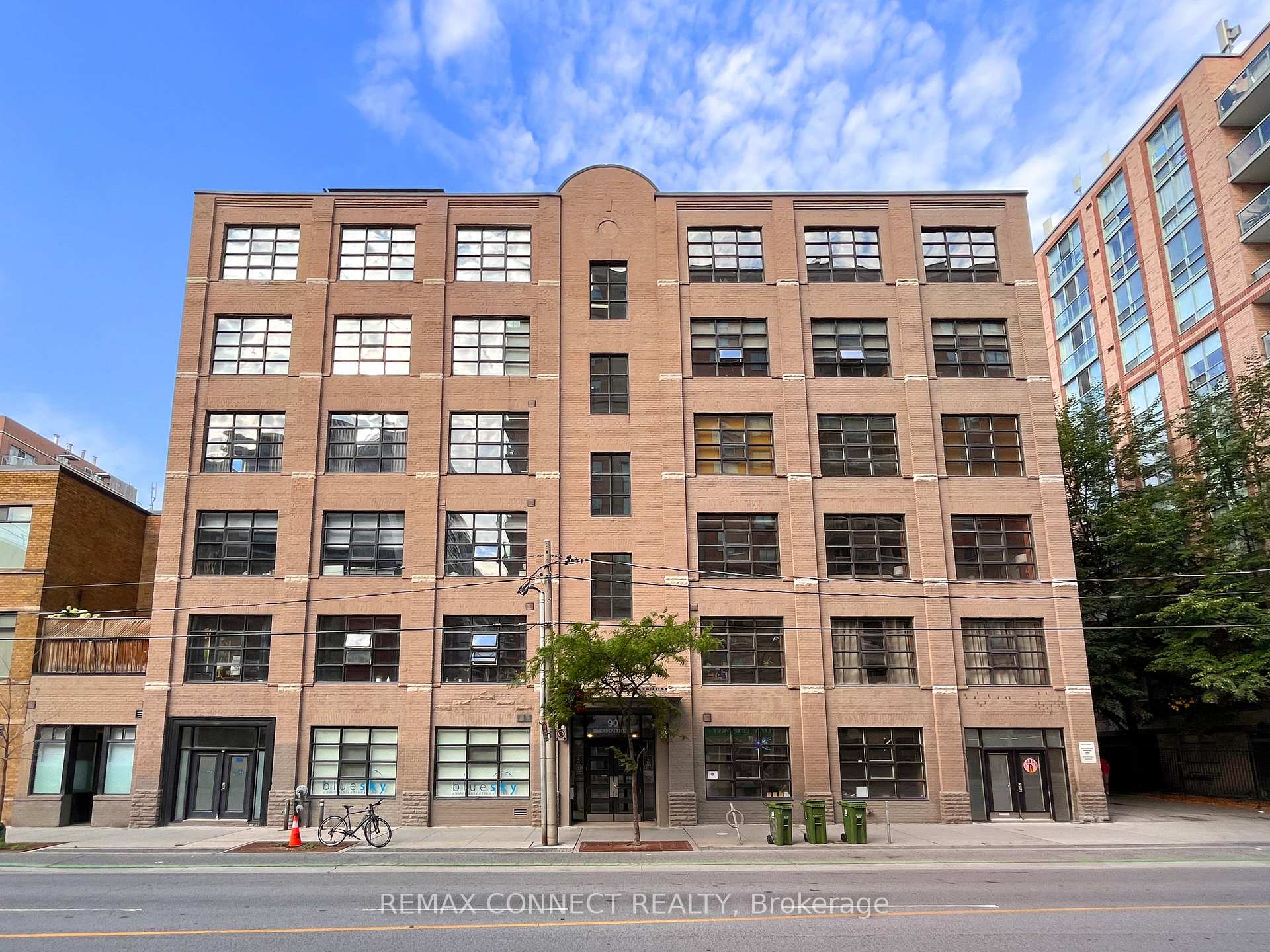 90 Sherbourne Street