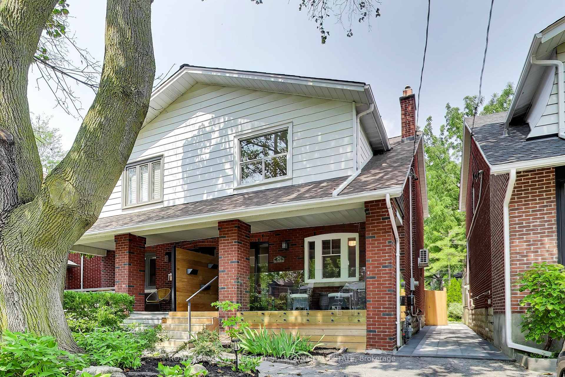 262 Belsize Drive