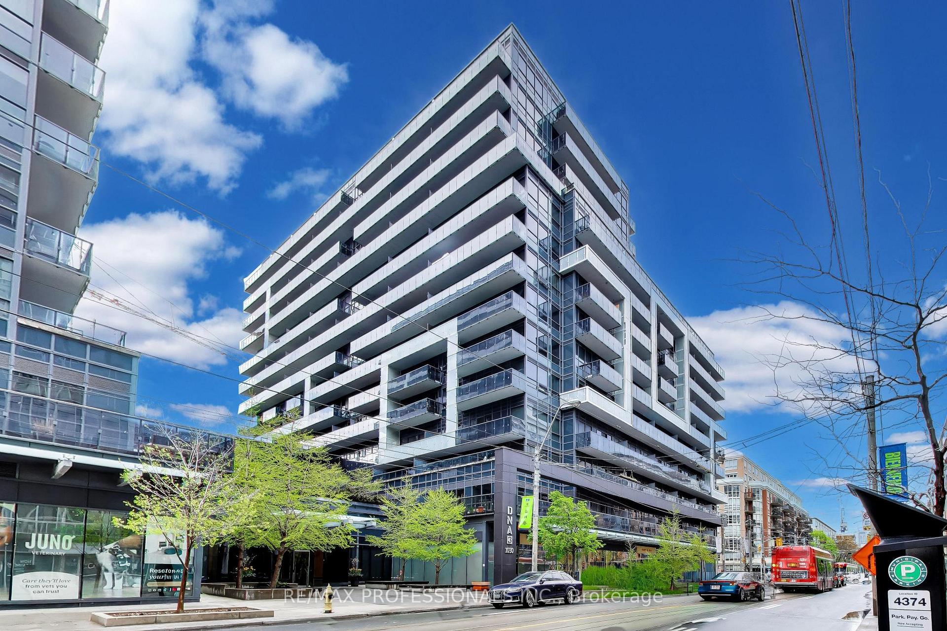 1030 King Street W