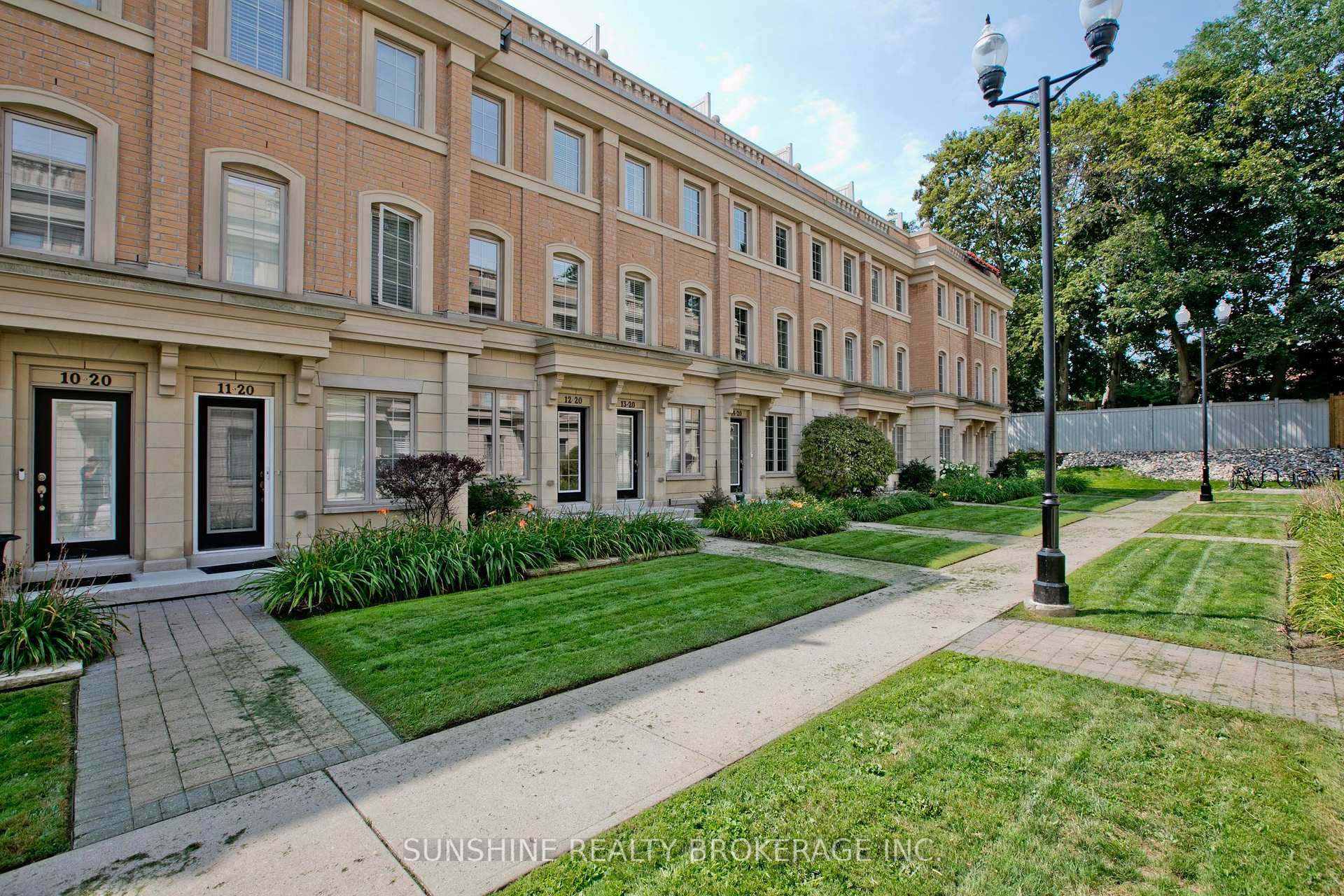 20 Hargrave Lane