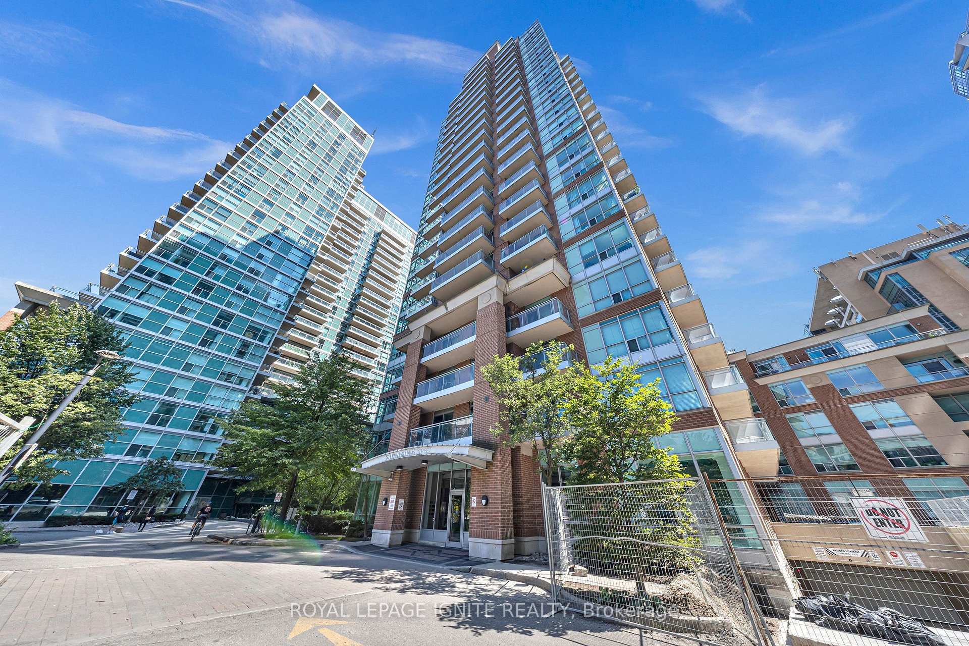 50 Lynn Williams Street