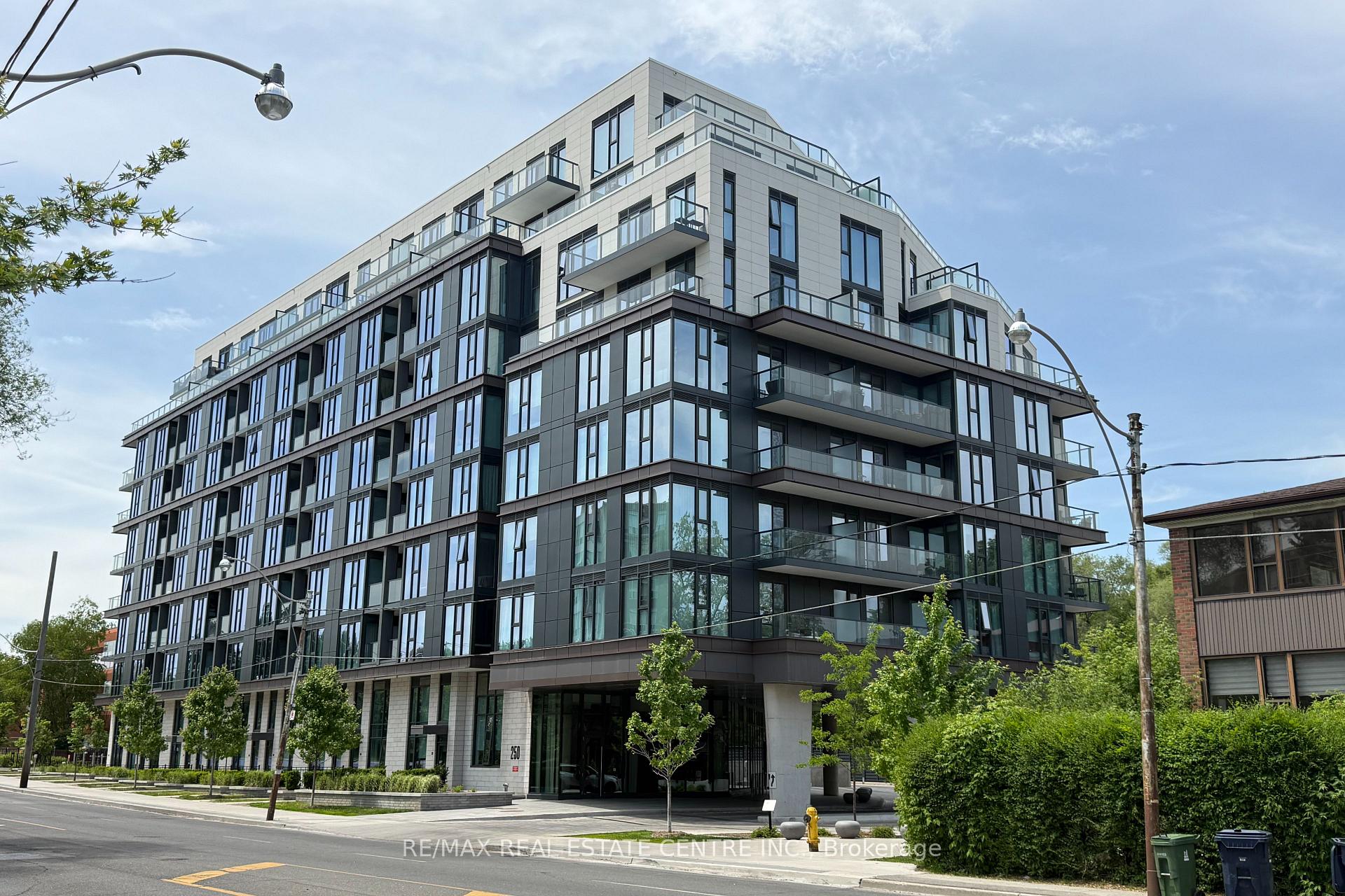 250 Lawrence Avenue W