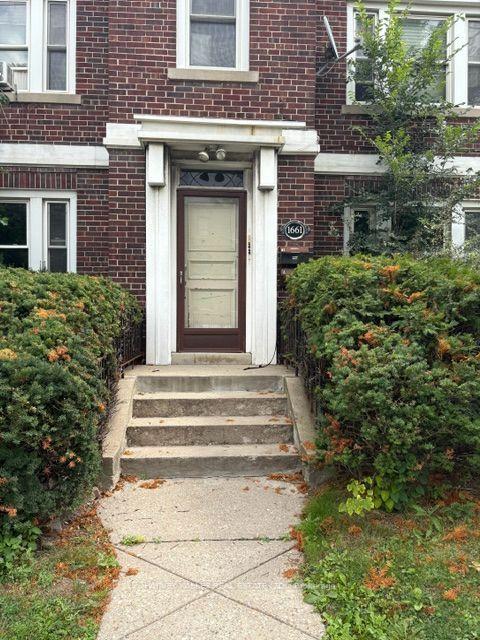 1661 Bathurst Street