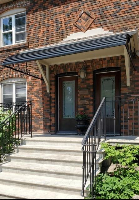 6 Deloraine Avenue