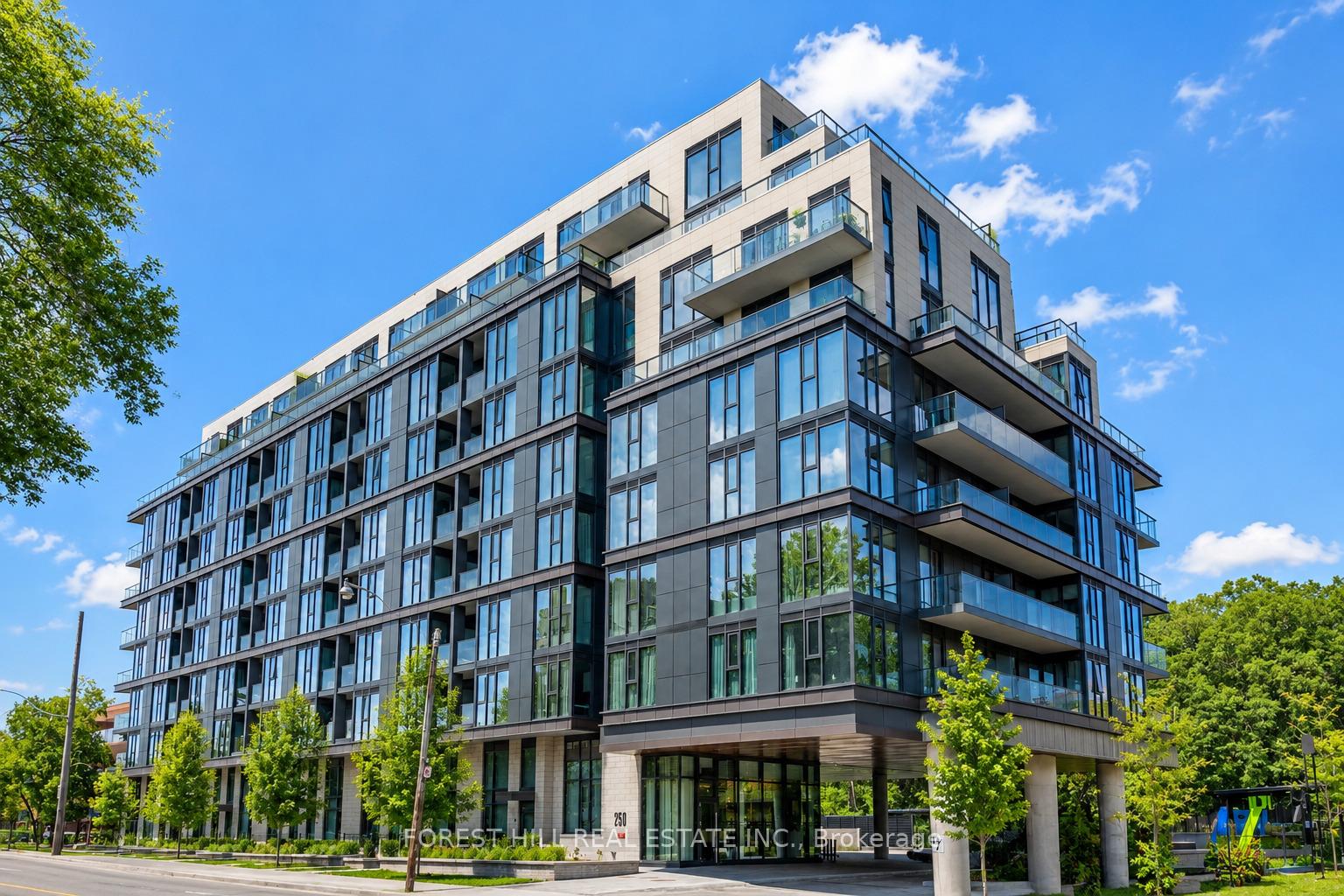 250 Lawrence Avenue W