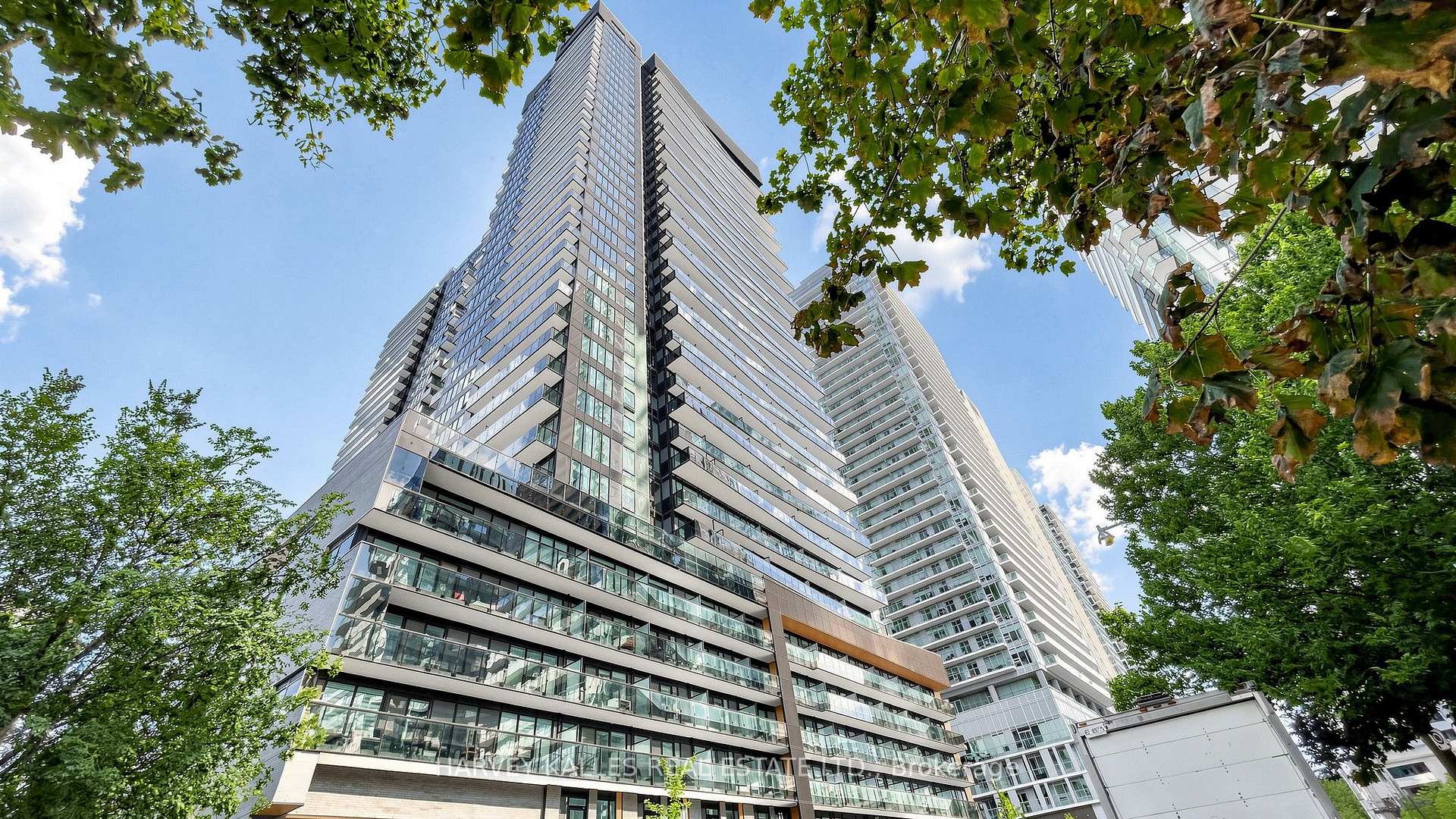 127 Broadway Avenue