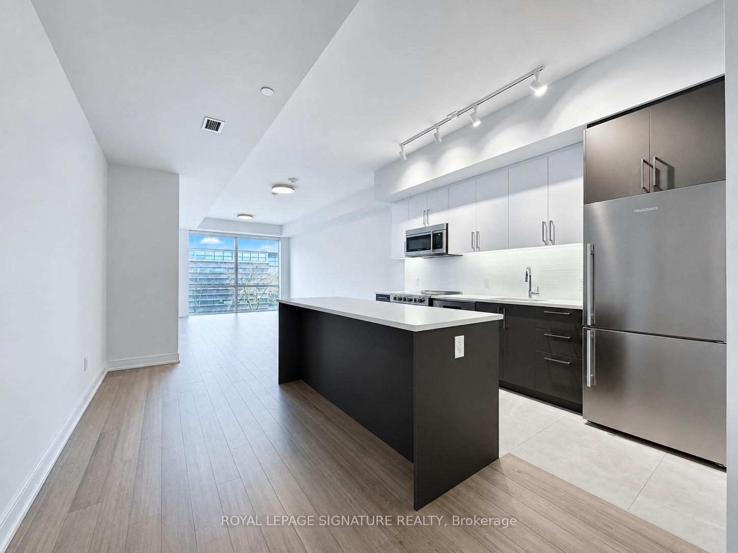 664 Spadina Avenue