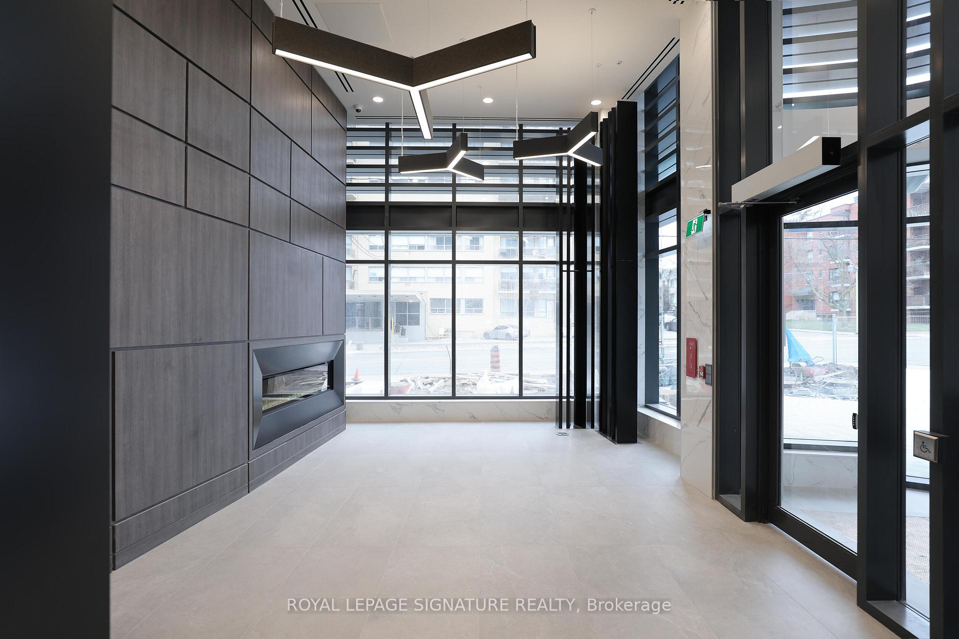 2525 Bathurst Street