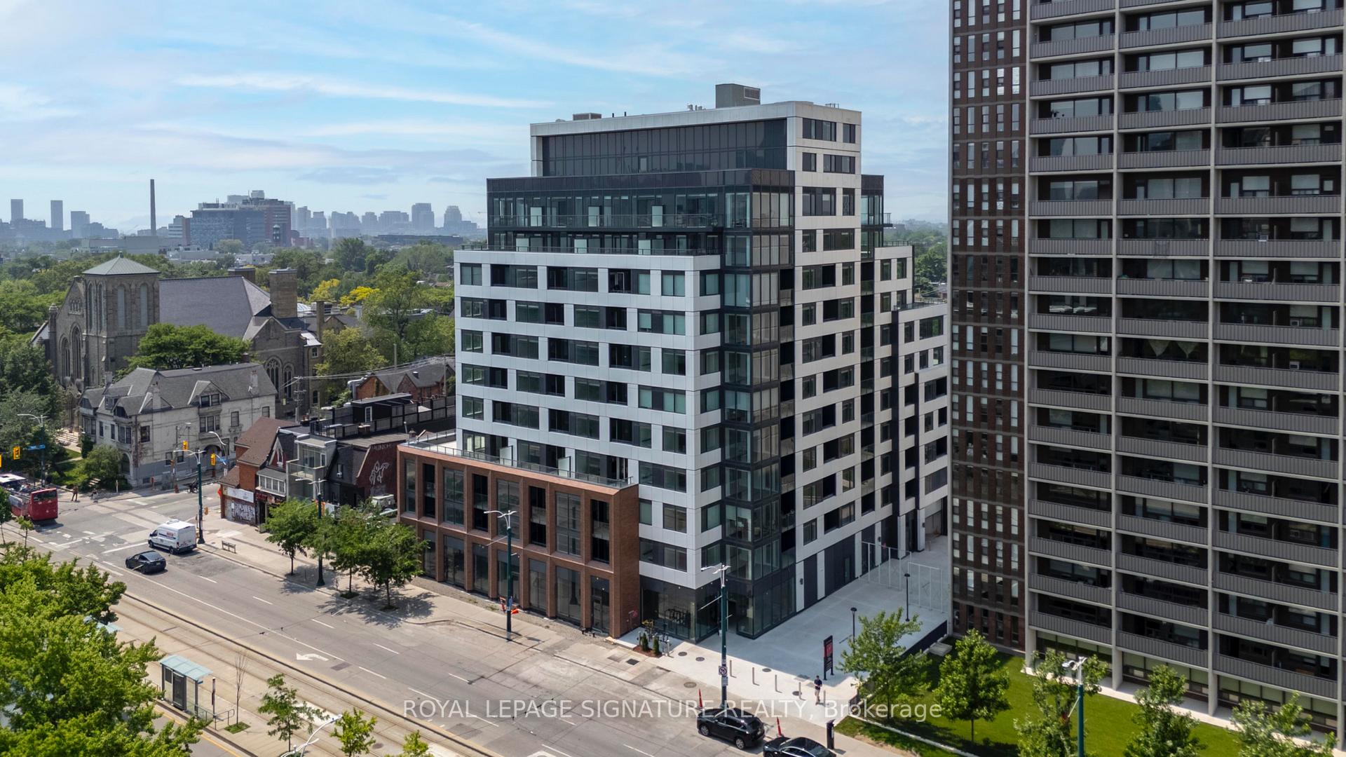 664 Spadina Avenue