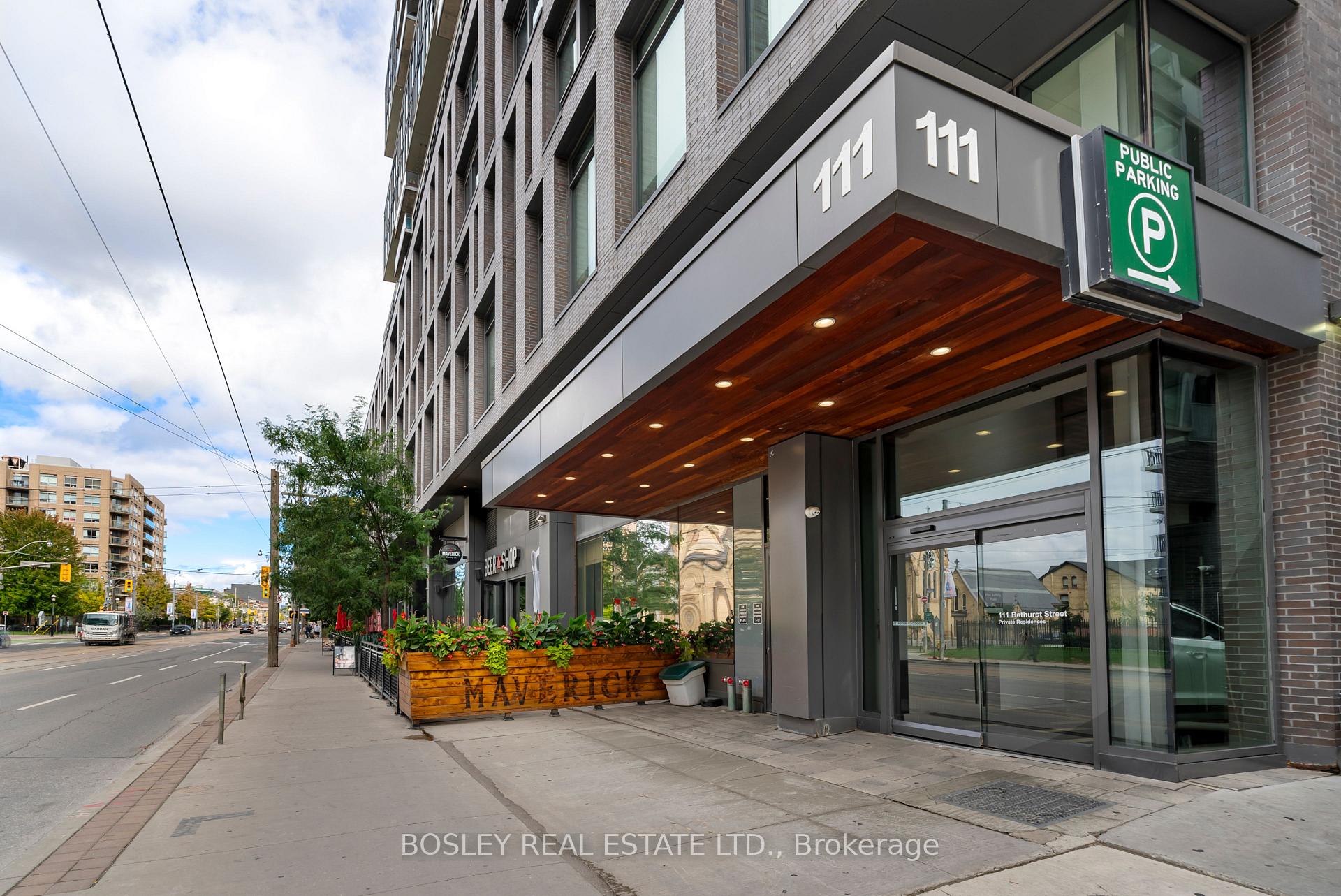 111 Bathurst Street
