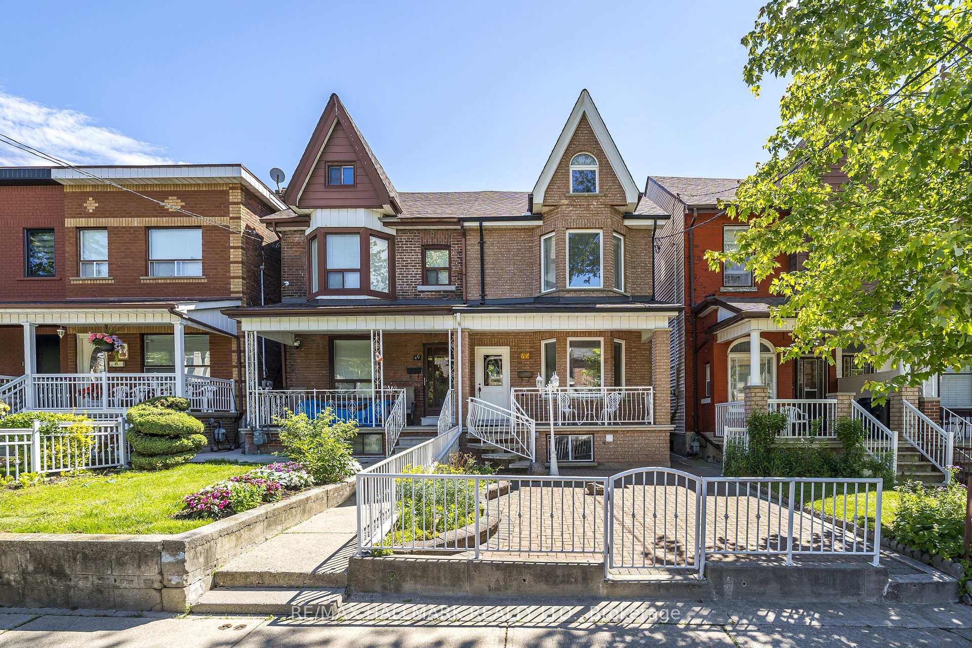 47 Montrose Avenue